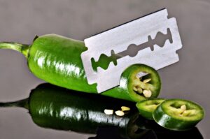 カミソリと脱毛器はどっちが肌に優しい？